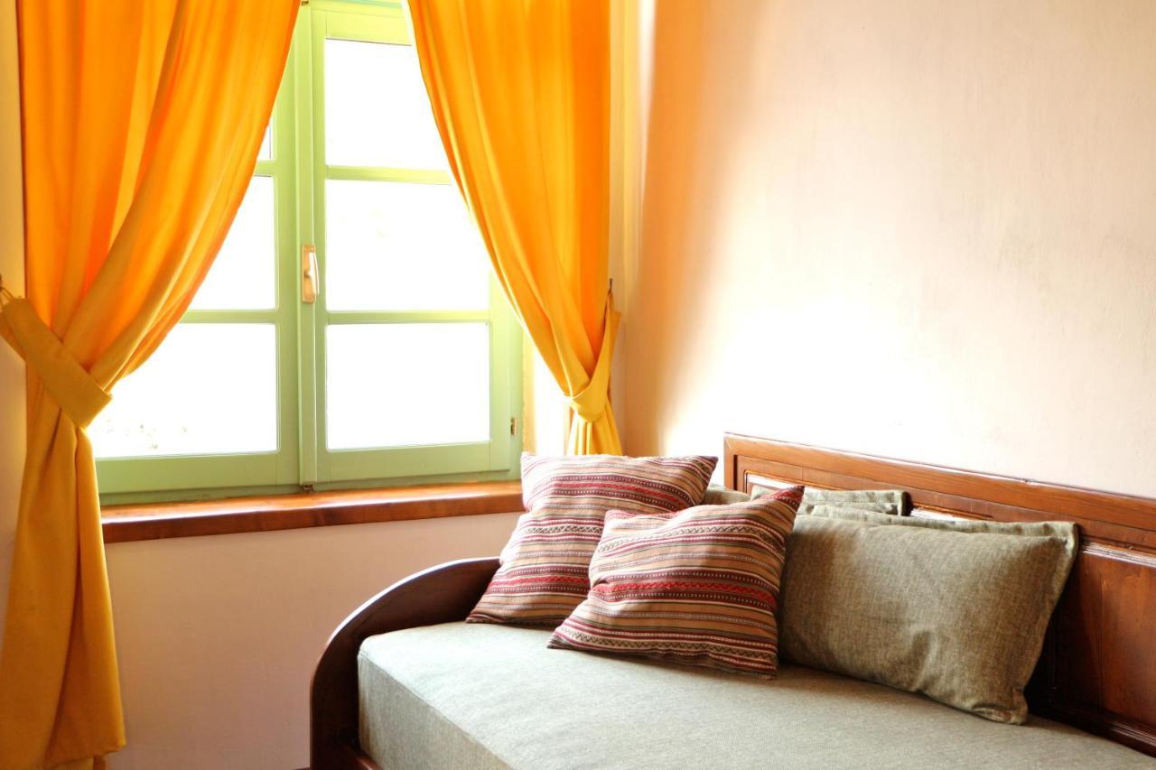 Stone City Hostel Gjirokaster Bagian luar foto