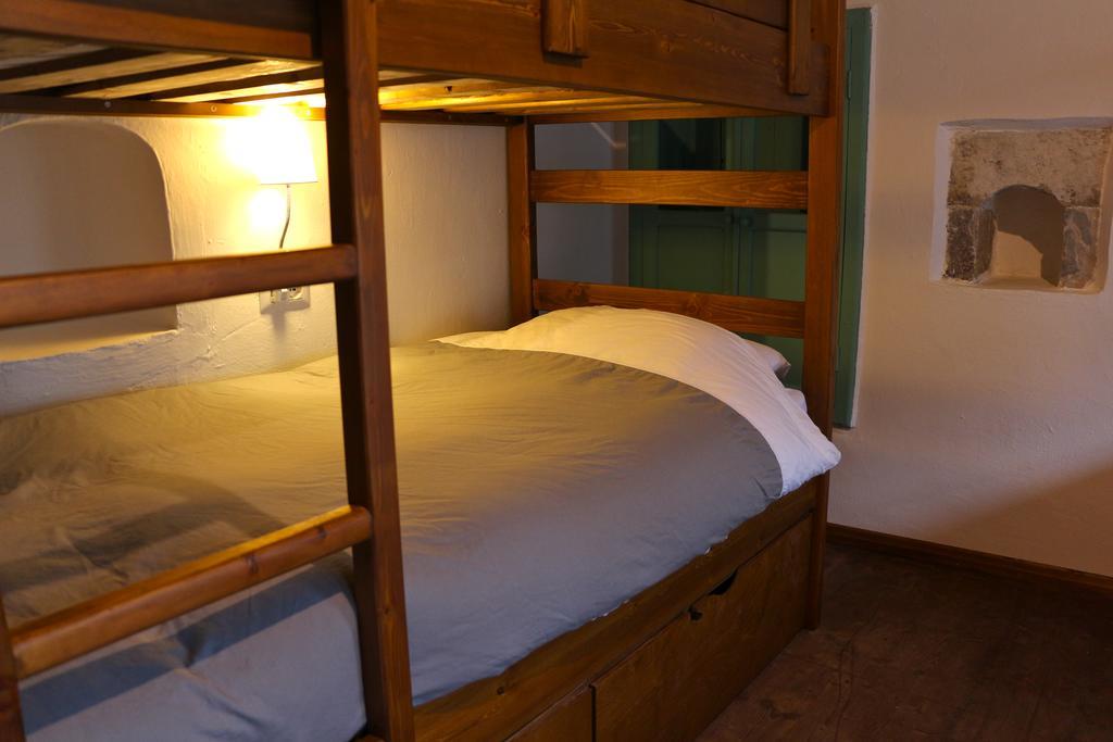 Stone City Hostel Gjirokaster Bagian luar foto