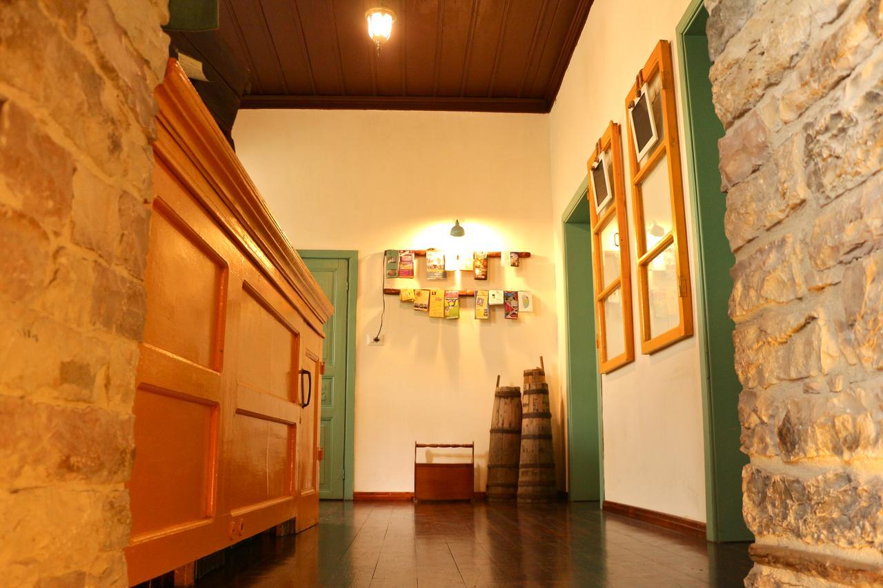 Stone City Hostel Gjirokaster Bagian luar foto