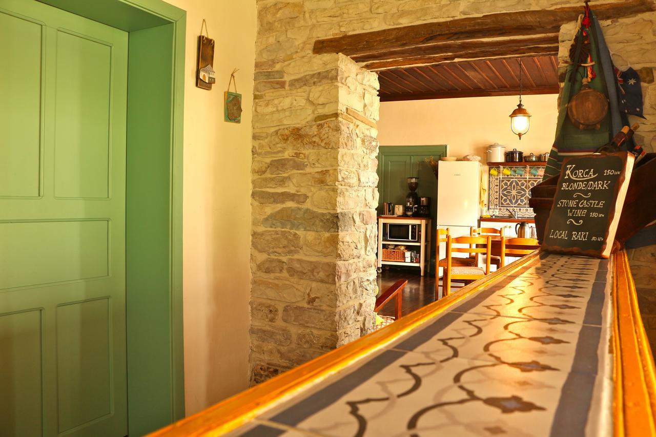 Stone City Hostel Gjirokaster Bagian luar foto